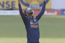 IND vs SL : कृणाल पांड्याचं 'वर्तन' बदललं, चाहते म्हणाले हा द्रविड इफेक्ट! IND vs SL : कृणाल पांड्याचं 'वर्तन' बदललं, चाहते म्हणाले हा द्रविड इफेक्ट!