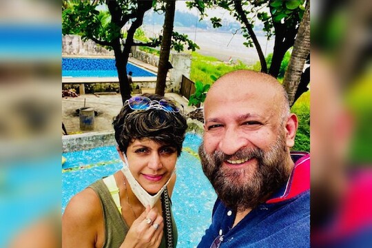 मंदिरा बेदीने पतीच्या निधनाआधी 'ती' पोस्ट का केली होती? नेटिझन्सनी विचारले प्रश्न