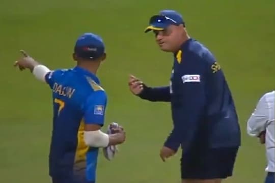 IND vs SL: भारताविरुद्धच्या पराभवानंतर श्रीलंकेचे कोच आणि कॅप्टन मैदानात भिडले, VIDEO VIRAL