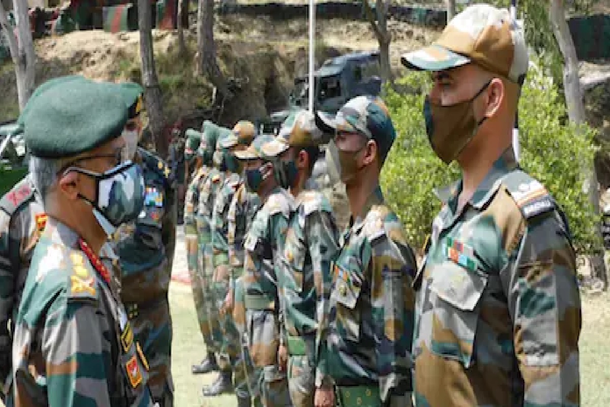 250 वर्षांनंतर मोदी सरकार बदलणार सैन्याच्या जमिनीबाबतचा नियम