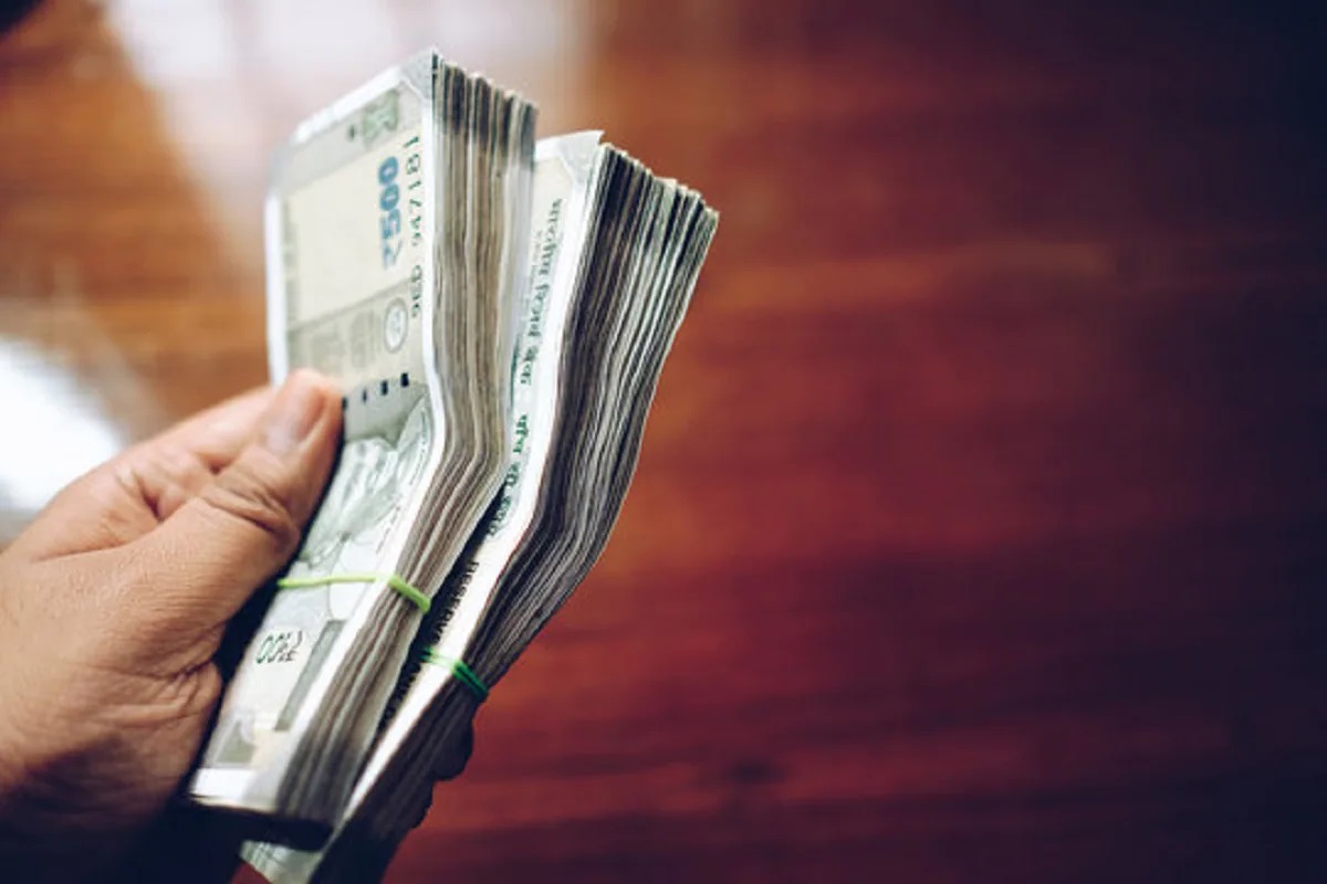 IRCTC देत आहे 1,00,000 रुपये जिंकण्याची संधी, तुम्हाला करावं लागेल हे एक काम