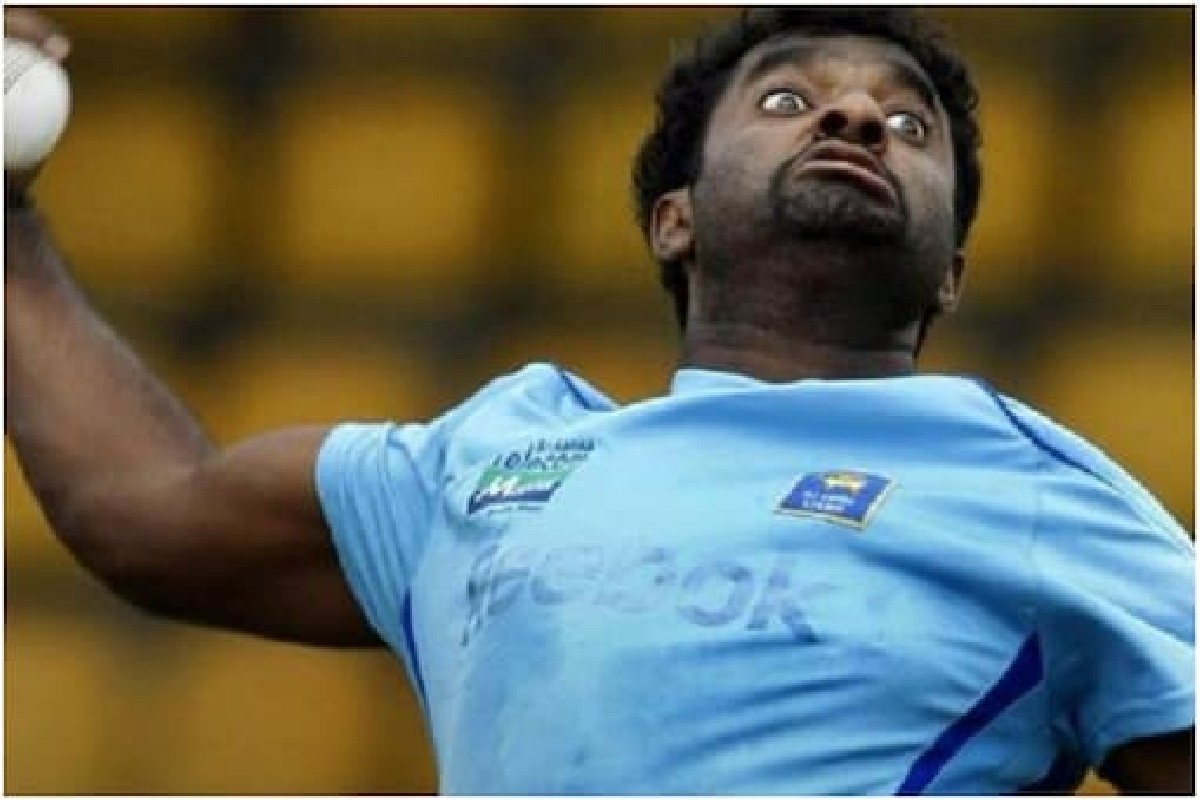 Same to same! वडिलांसारखीच बॉलिंग करतो मुरलीधरनचा मुलगा, Video Viral