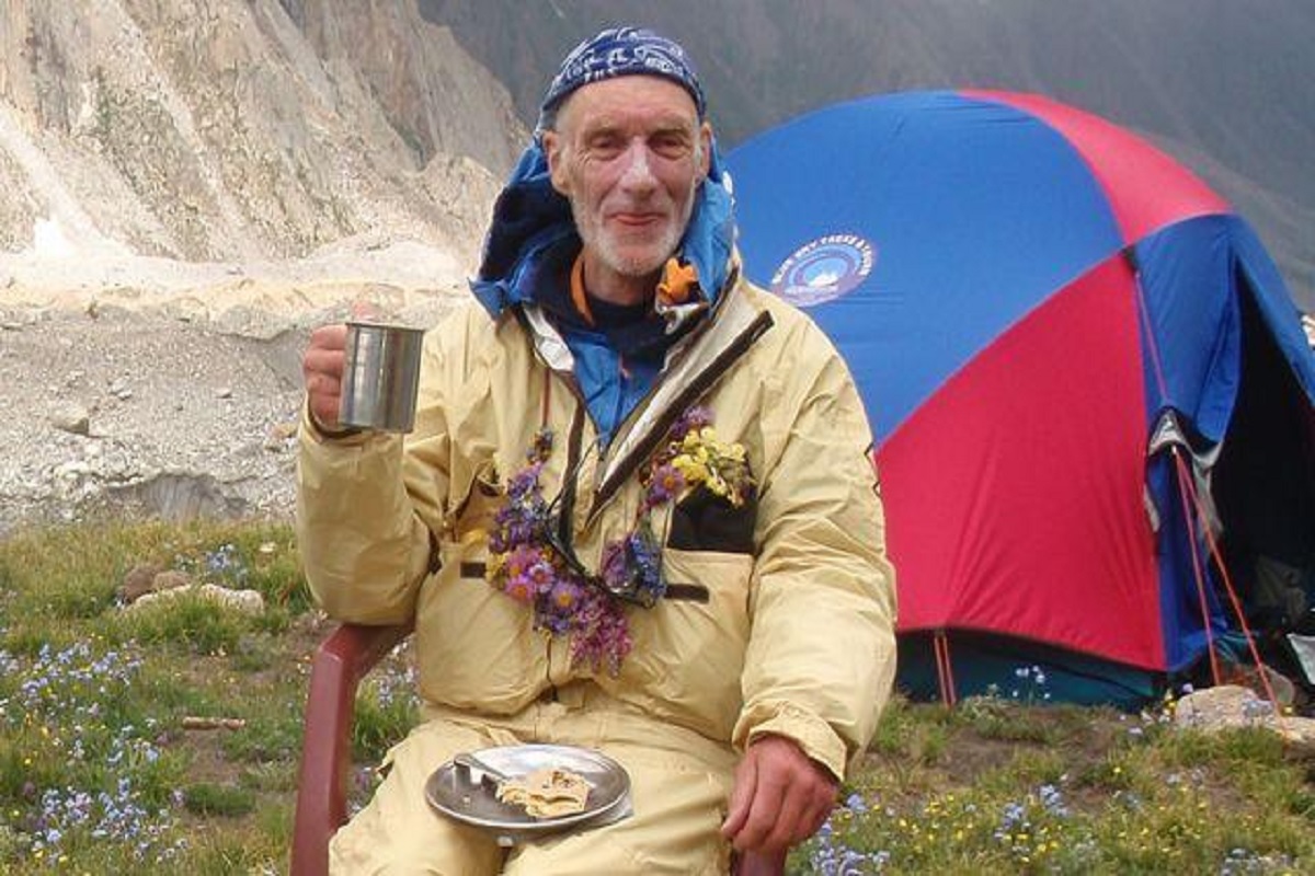 जगातलं दुसरं सर्वोच्च शिखर असलेल्या PoK मधल्या K2 वर चढाई करताना भयंकर घटना; प्रसिद्ध गिर्यारोहक गतप्राण