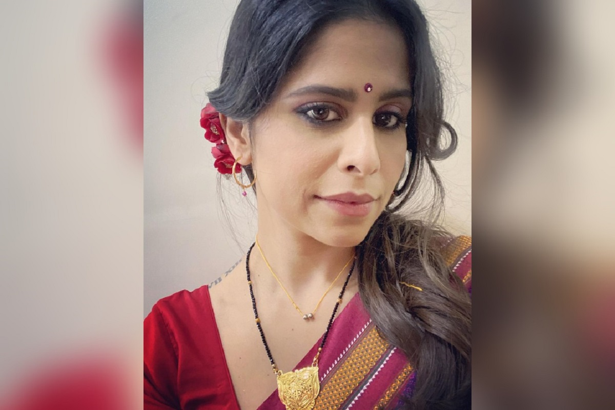 ग्लॅमरस सईचा सोज्वळ लुक पाहिलात का? 'Samantar 2'च्या सुंदरावर चाहते फिदा