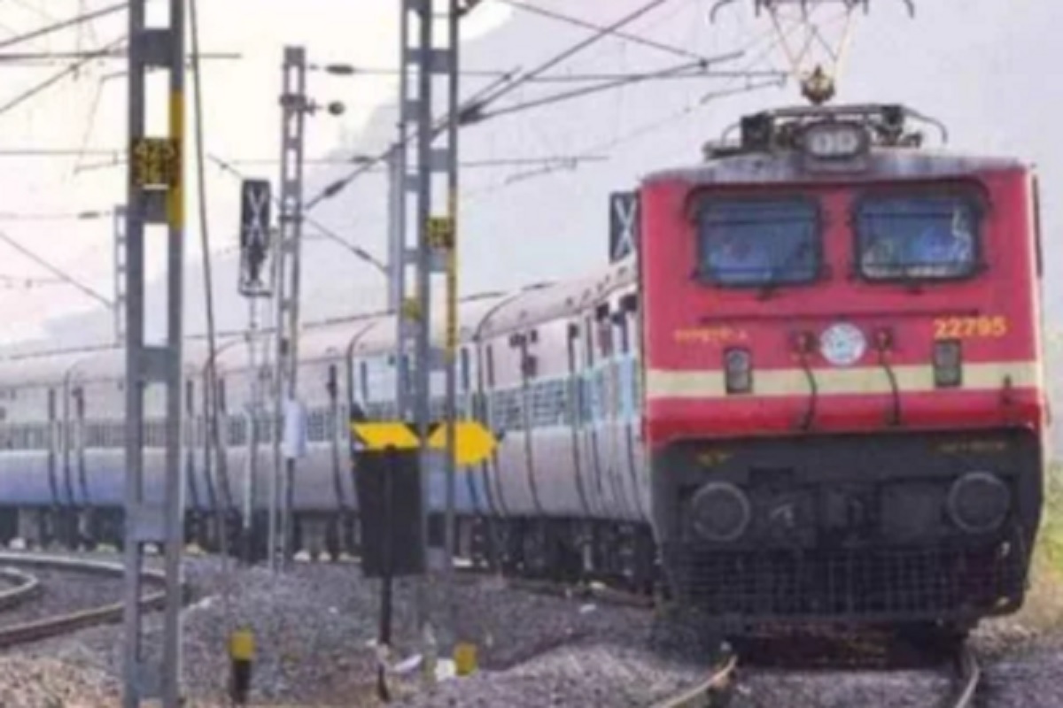 IRCTC च्या शेअरमध्ये गुंतवणूक ठरेल फायदेशीर, पाहा काय आहे जाणकारांचं म्हणणं