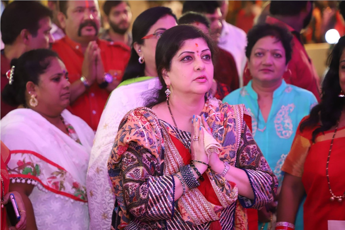 मदत कार्यात अडथळे येतील म्हणून पहिल्या दिवशी पूरग्रस्तांच्या मदतीला येणं टाळलं, शर्मिला ठाकरेंनी सांगितलं कारण