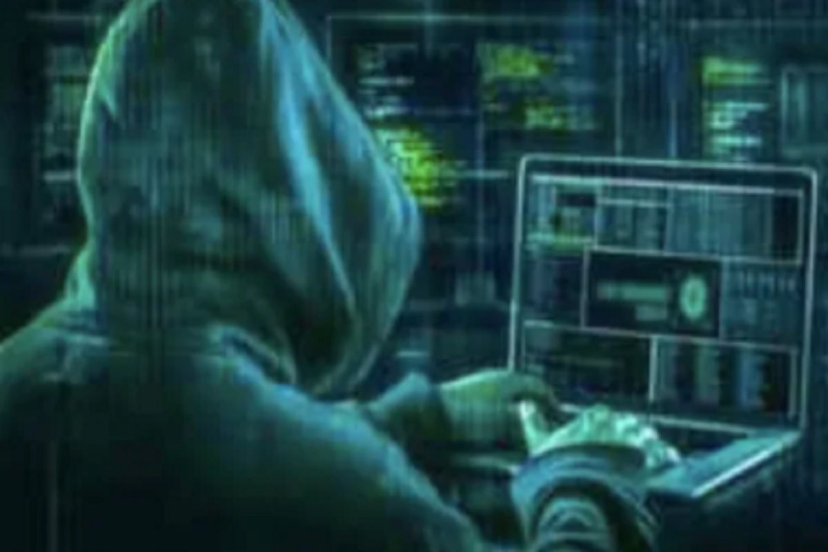 Pegasus Spyware चा धोका; कोणत्याही लिंकवर क्लिक करू नका, WhatsApp सह इतर डेटा हॅक होण्याची शक्यता