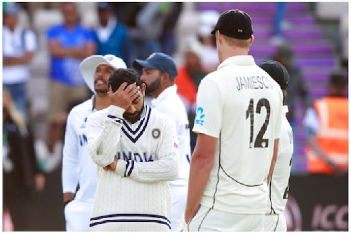 IPL दरम्यान विराटला दिला होता नकार? न्यूझीलंडच्या ऑल राऊंडरनं उलगडलं रहस्य