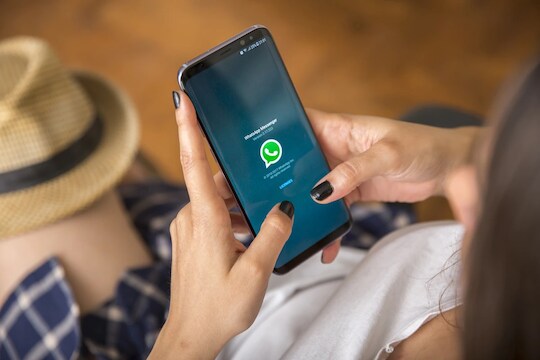 सुरक्षिततेच्या दृष्टीनं अत्यंत फायद्याचं आहे WhatsApp चं हे फीचर, पाहा कसं वापराल