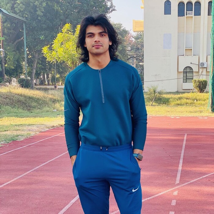 टोकयो ऑलिम्पिकमधल्या या कामगिरीनंतर नीरजवर बक्षिसांचा पाऊस पडत आहे. वेगवेगळ्या संघटनांनी दिलेल्या पुरस्कारांमुळे नीरज आता करोडपती झाला आहे. (Instagram)