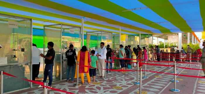 भाविकांनी आपला प्रतिसाद नोंदवावा आणि इतर प्रवाशांना अधिकाधिक चांगली सुविधा मिळण्यासाठी आम्हाला मदत करावी, असं आवाहन पोलिसांनी ट्विटरवरून केलं आहे.