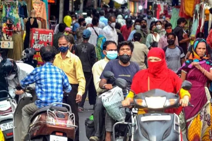 पुण्यातील  1.87 लाख रुग्णांपैकी 1.21 लाख लोकांना घरी राहावं लागू शकतं आणि 1,314 लोकांना आयसीयूबेडसह व्हेंटिलेटर लागेल.