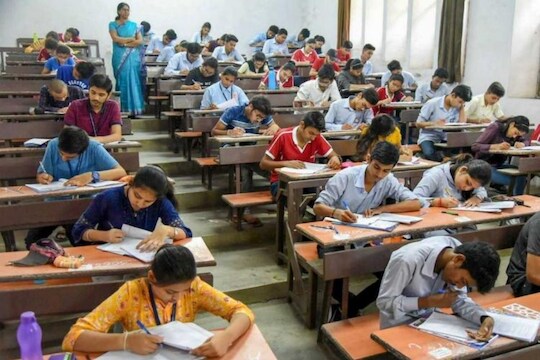 प्रोफेशनल कोर्सेसमध्ये प्रवेश घेणाऱ्या विद्यार्थ्यांना द्यावी लागणार CET; या आहेत परीक्षेच्या तारखा