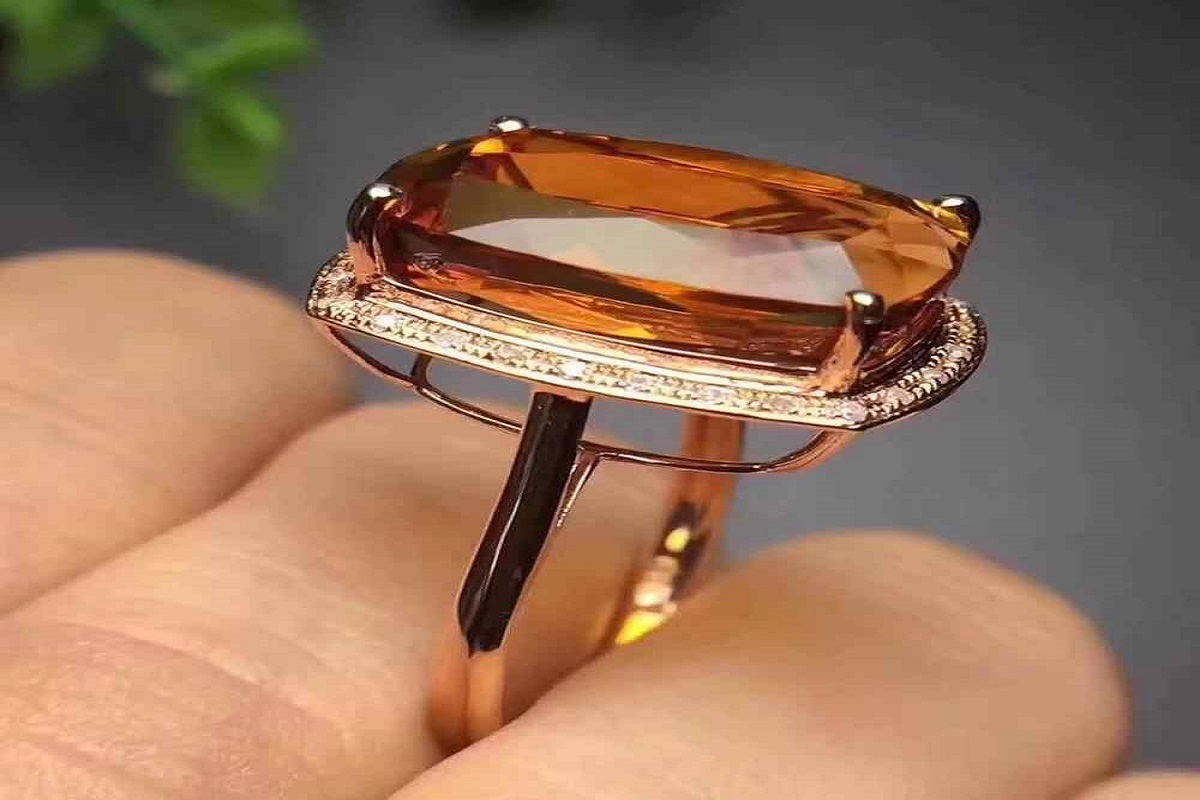 पुष्कराजला स्वस्त आणि उत्तम पर्याय सुनेहला स्टोन; उघडतील यशाचे दरवाजे