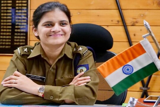 ‘त्या’ प्रवासाने स्वप्नांना दिली दिशा; धडाडीच्या IPS अधिकारी शालिनी अग्निहोत्रींचा प्रेरणादायी प्रवास