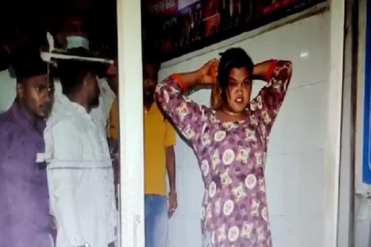 भर रस्त्यात हंगामा! किन्नरांनी केली ज्येष्ठ नागरिकाची धुलाई, चूक नसतानाही खावा लागला मार