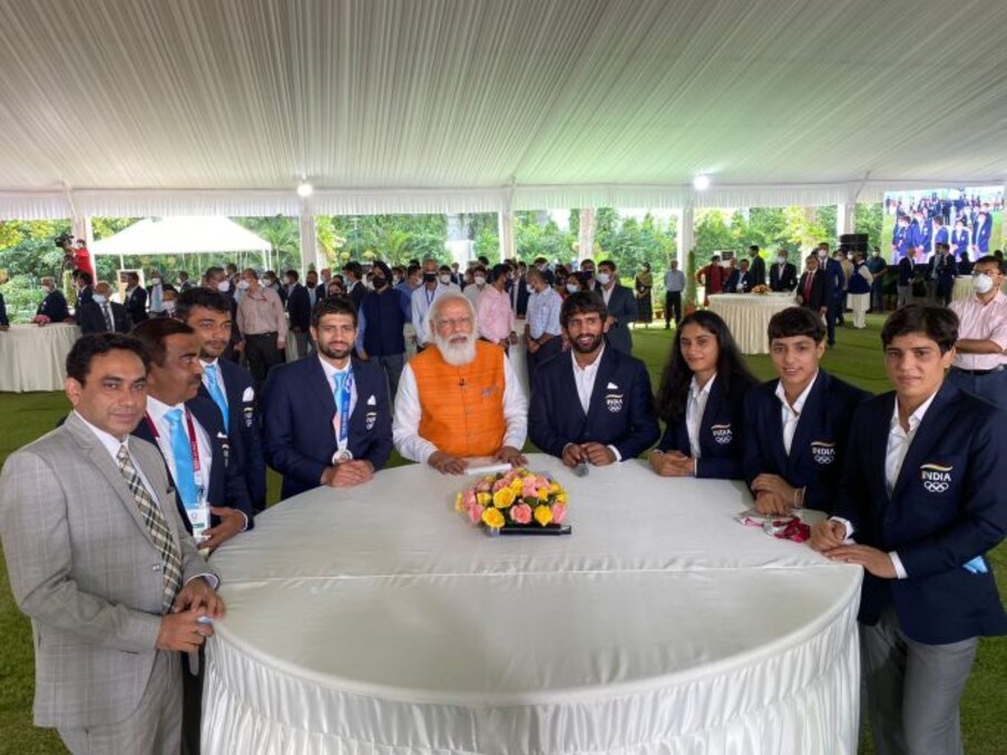 पंतप्रधान नरेंद्र मोदींनी सर्व खेळाडूंना स्वातंत्र्यदिनी लाल किल्ल्यावर झालेल्या झेंडावंदन कार्यक्रमातही निमंत्रित केले होते. यावेळी केलेल्या भाषणात मोदींनी सर्व खेळाडूंचे टाळ्या वाजवून अभिनंदन केले होते. 