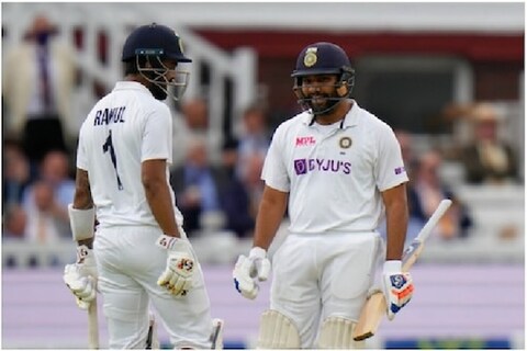 इंग्लंड विरुद्धच्या टेस्ट सीरिजमध्ये (India vs England) केएल राहुल (KL) जबरदस्त फॉर्ममध्ये आहे. पहिल्या दिवसाचा खेळ संपल्यानंतर रोहित शर्मानं (Rohit Sharma) राहुलबाबत यजमान टीमला एक गंभीर इशारा दिला आहे.