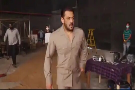 आता बदलणार BIG BOSS चा आवाज? घराघरात घुमणार प्रसिद्ध 'या' अभिनेत्रीचा आवाज