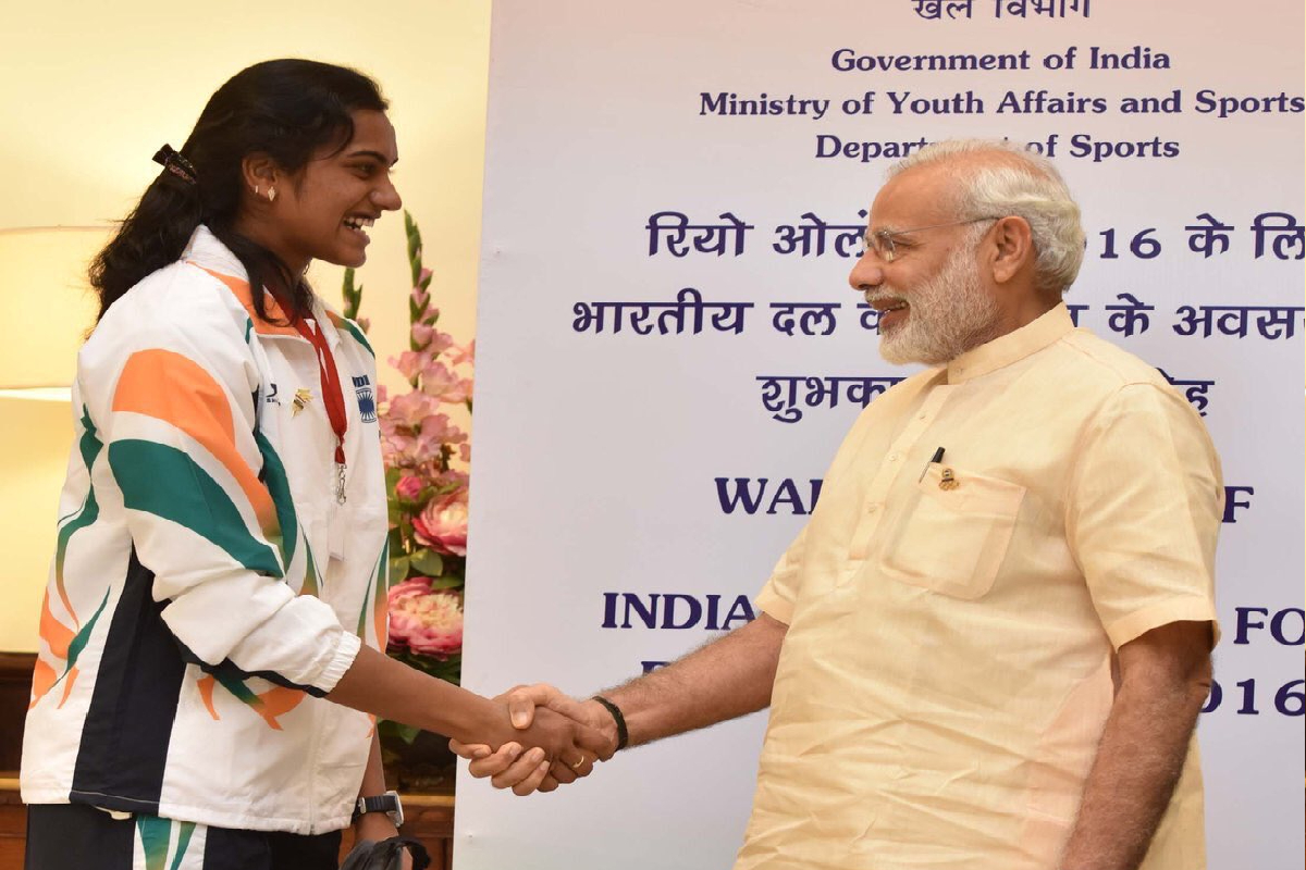 Tokyo Olympics : पंतप्रधान नरेंद्र मोदी सिंधूसोबत खाणार आईसक्रीम, कारण...