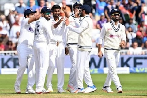 भारत विरुद्ध इंग्लंड यांच्यातील टेस्ट सीरिजमध्ये (India vs England Test Series) टीम इंडिया सध्या 1-0 नं आघाडीवर आहे. लॉर्ड्स टेस्टमधील विजयानंतर आत्मविश्वास उंचावलेल्या भारतीय टीमसाठी आणखी एक चांगली बातमी (Good News) आहे.