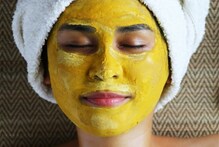 काही चुका टाळल्या तरच येईल Facial Glow; ब्युटी पार्लरमध्ये जाण्याआधी वाचाच काही चुका टाळल्या तरच येईल Facial Glow; ब्युटी पार्लरमध्ये जाण्याआधी वाचाच