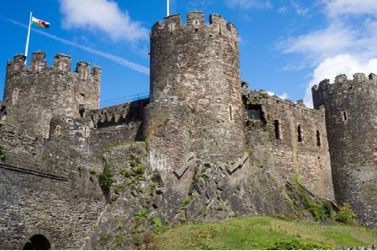 'उन्हें मत बताना...'! किल्ल्यातून येणाऱ्या त्या आवाजाचं स्थानिकांनी सांगितलं अजब कारण, ऐकून उडेल थरकाप