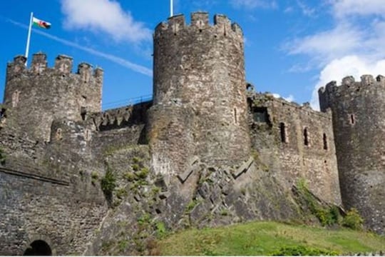 'उन्हें मत बताना...'! किल्ल्यातून येणाऱ्या त्या आवाजाचं स्थानिकांनी सांगितलं अजब कारण, ऐकून उडेल थरकाप