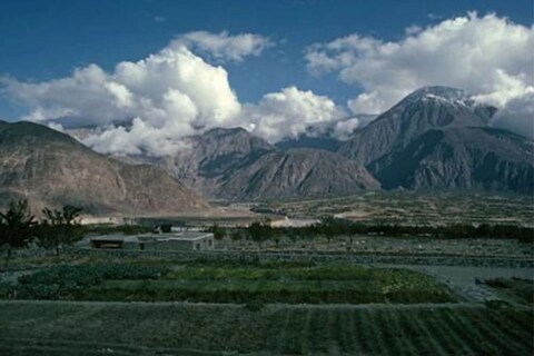 पाकिस्तानच्या कायदा आणि न्याय मंत्रालयाने गिलगिट-बाल्टिस्तानला (Gigit-Baltistan) देशाचा एक प्रांत म्हणून स्वीकारण्याबद्दलचा मसुदा तयार केला आहे. 2009 पूर्वी हे उत्तरी क्षेत्र म्हणून मानलं जात होतं. 