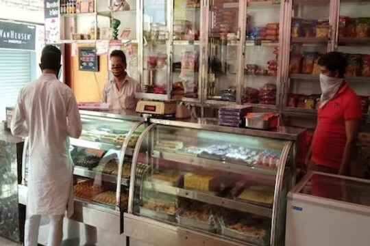 रक्षाबंधनाच्या आधी सुरु करा हा व्यवसाय; एका दिवसात होईल1लाखाची कमाई!