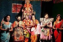 56 हजार लोककलावंतांना मोठा दिलासा; मिळणार प्रत्येकी 5 हजारांची मदत 56 हजार लोककलावंतांना मोठा दिलासा; मिळणार प्रत्येकी 5 हजारांची मदत