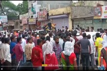 अपहरणकर्त्यांचा प्रताप; पाठलाग करणाऱ्या दोघांना उडवलं, दोघांचा मृत्यू अपहरणकर्त्यांचा प्रताप; पाठलाग करणाऱ्या दोघांना उडवलं, दोघांचा मृत्यू