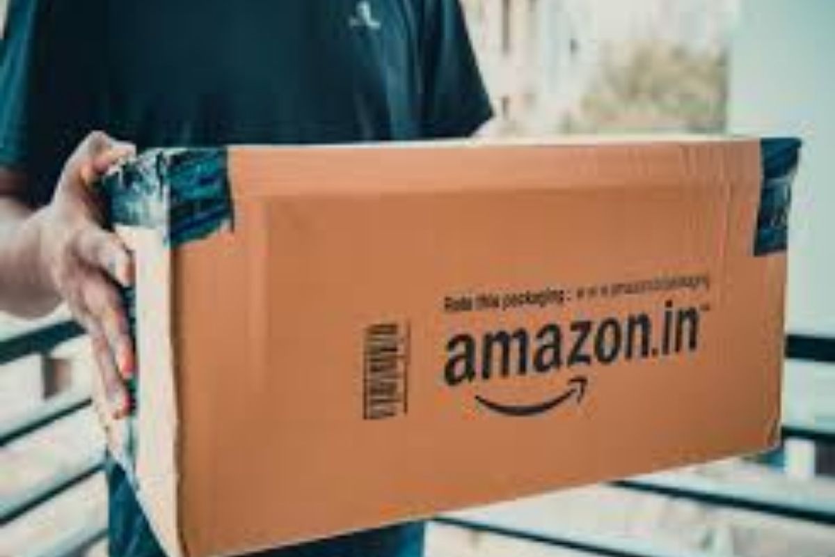 Amazon फेस्टिव सीझनआधी देतंय लाखो लोकांना नोकरी; 1,10,000 जणांना मिळणार Jobs