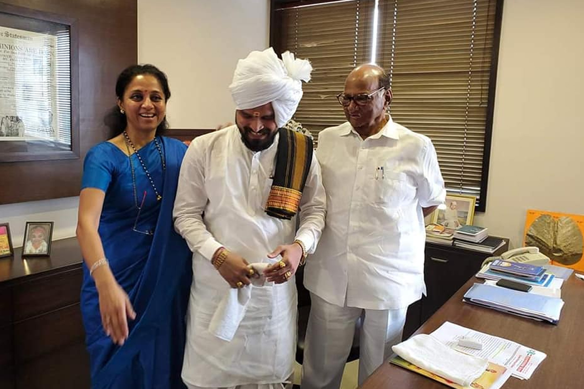 'मी बाळूमामाचा वंशज नाहीच आहे, मी बाळूमामाचा भक्त आहे. त्यामुळे गावातील लोकांनी केलेले आरोप खोटे आहेत'