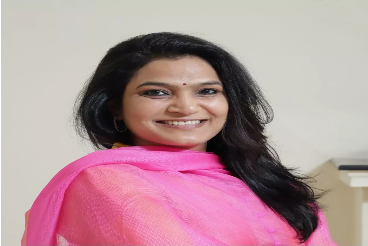 किरीट सोमय्यांच्या आरोपानंतर भावना गवळींच्या शिक्षण संस्थांवर ईडीची कारवाई, 5 ठिकाणांवर छापेमारी