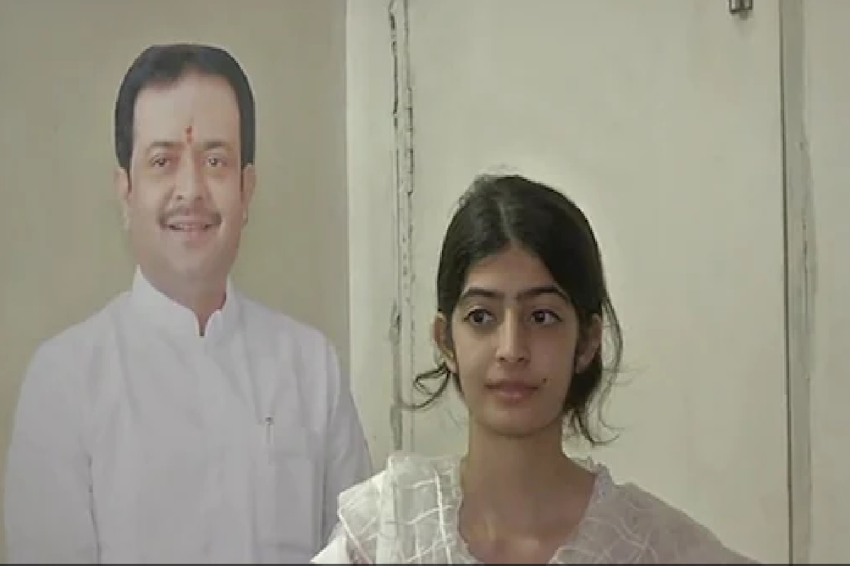 भय्यूजी महाराज ट्रस्टच्या संपत्तीवरून वाद, महाराजांच्या मुलीचे सावत्र आईवर गंभीर आरोप