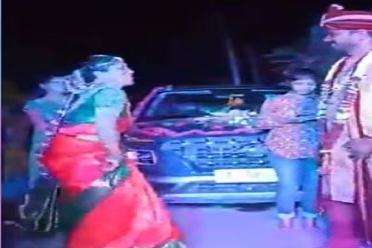 नवरी जोमात, नवरदेव कोमात.