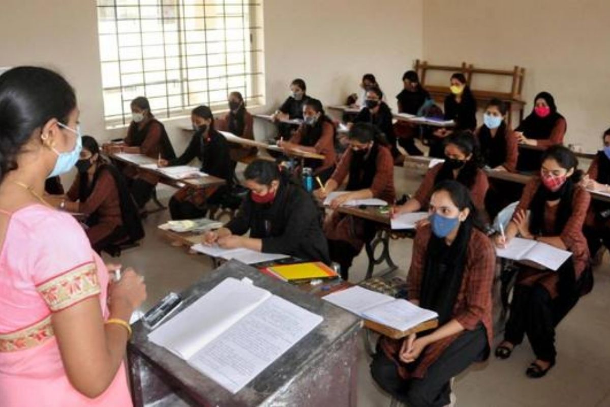 विद्यार्थ्यांनो, तयार राहा; कॉलेज सुरु करण्यासंदर्भात झाला निर्णय; उच्च शिक्षणमंत्री उदय सामंत यांची मोठी घोषणा