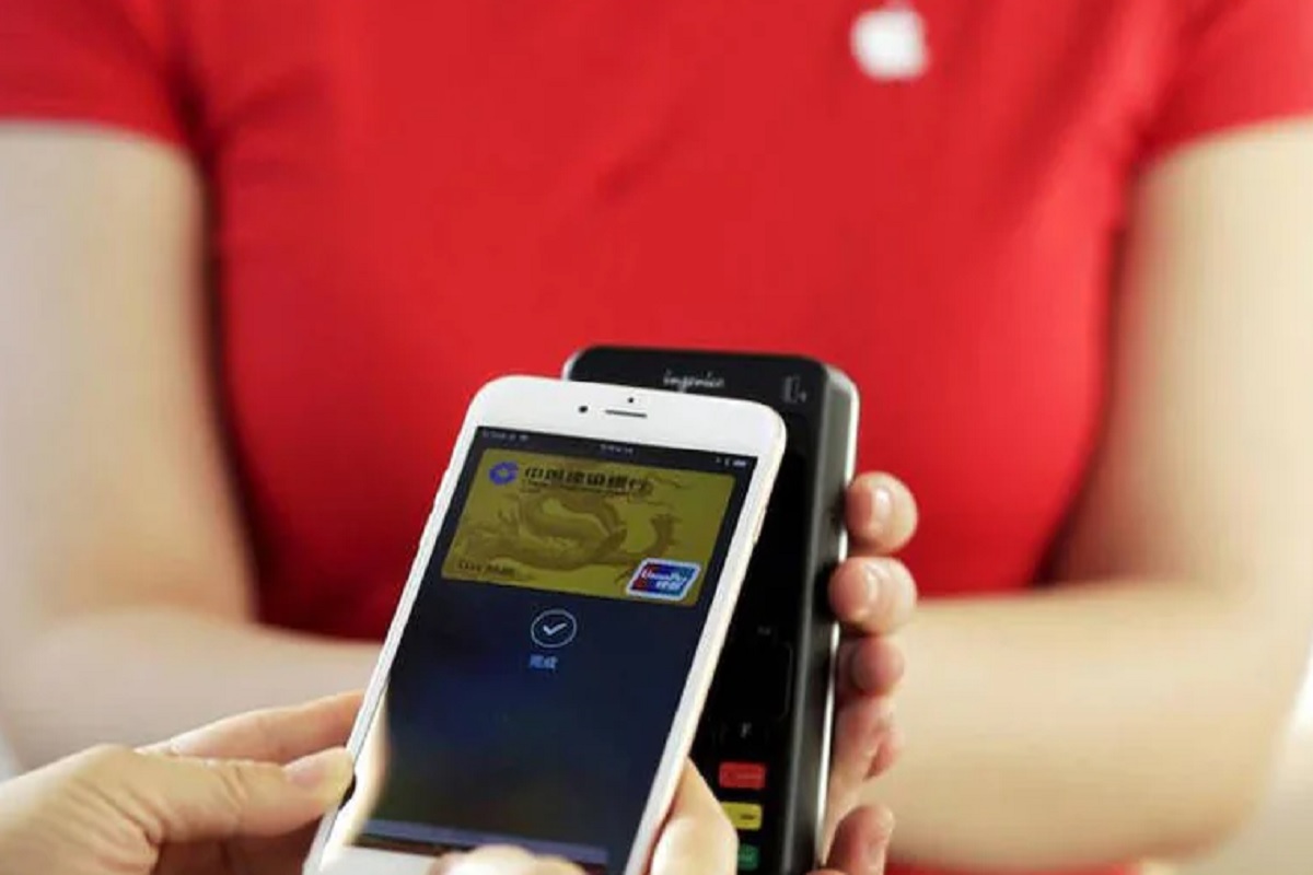 तुमच्याकडे Contactless क्रेडिट किंवा डेबिट कार्ड आहे का? अशी बाळगा सावधगिरी, जाणून घ्या फायदे-तोटे