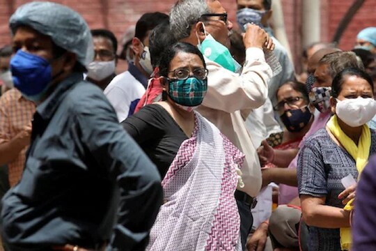 केरळमध्ये कोरोनाचं थैमान