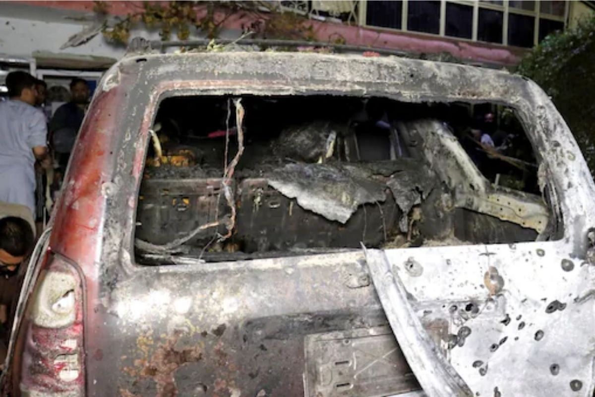 रविवारी अमेरिकेनं इसिसच्या दहशतवादी अड्ड्यावर ड्रोननं हल्ला केला आहे.