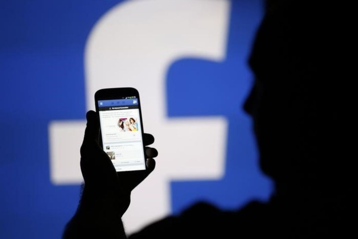 Facebook वरची ‘सपना’ निघाली प्रत्यक्षातला ‘योगराज’, शारीरिक संबंधांच्या मागणीसह खुनाची धमकी