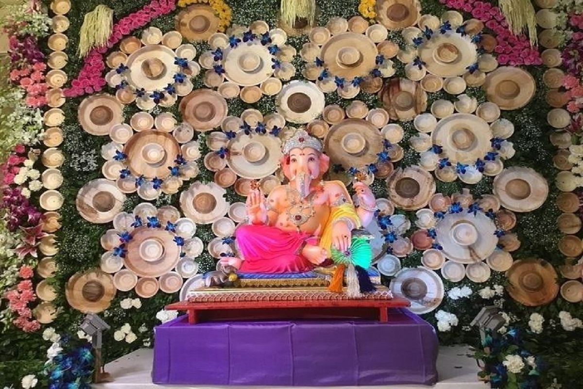 थर्माकोल, प्लास्टिकला करा रामराम! घरच्या घरी स्वत:च तयार करा अशी इको-फ्रेन्डली मखर; सोप्या 5 आयडियांचा VIDEO