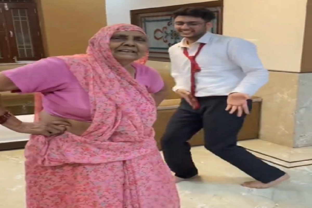 'एक बार पहरा हटा दे...' आजीही स्वतःला आवरू शकली नाही, नातवासोबतच सैराट; पाहा VIDEO