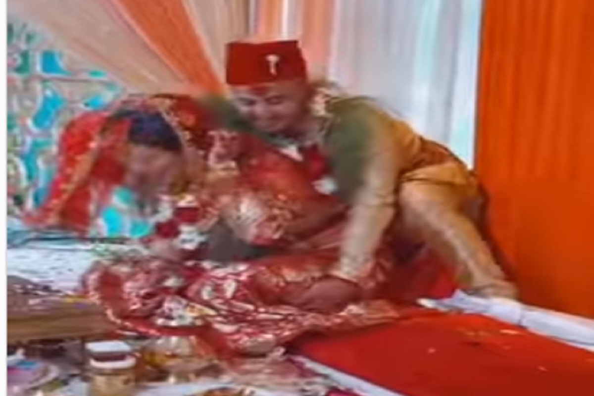 लग्नाच्या दिवशीच नवरीमुळे मोडलं नवरदेवाचं कंबरडं.