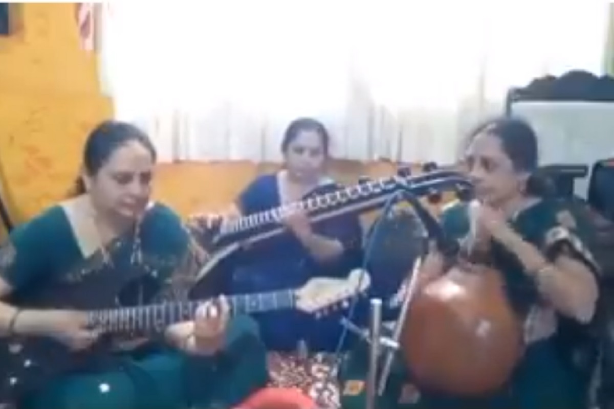 घटम्, वीणा, गिटारच्या सुरात 'है अपना दिल तो आवारा'; पुन्हा पुन्हा ऐकावंसं वाटेल हे गाणं