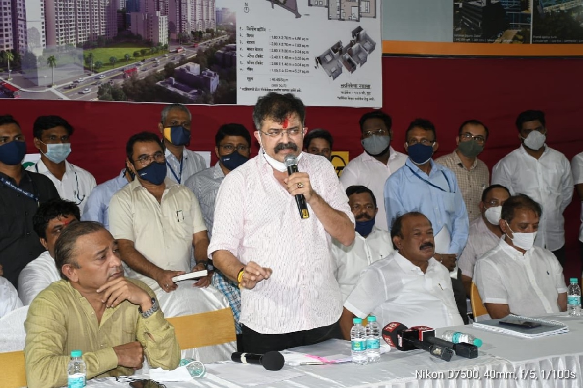 बीडीडी चाळ पुनर्वसनाचे काम 10 दिवसात सुरु तर पोलिसांच्या घरांचा निर्णय येत्या 8 दिवसात, गृहनिर्माण मंत्री जितेंद्र आव्हाड यांची माहिती