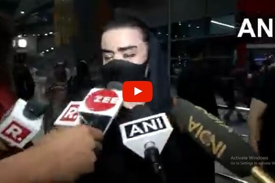 रविवारी काबूलहून दिल्लीला पोहोचलेल्या एका महिलेनं तर अफगाणिस्तानातील भीतीदायक वास्तव मीडियाला सांगितलं आहे. 