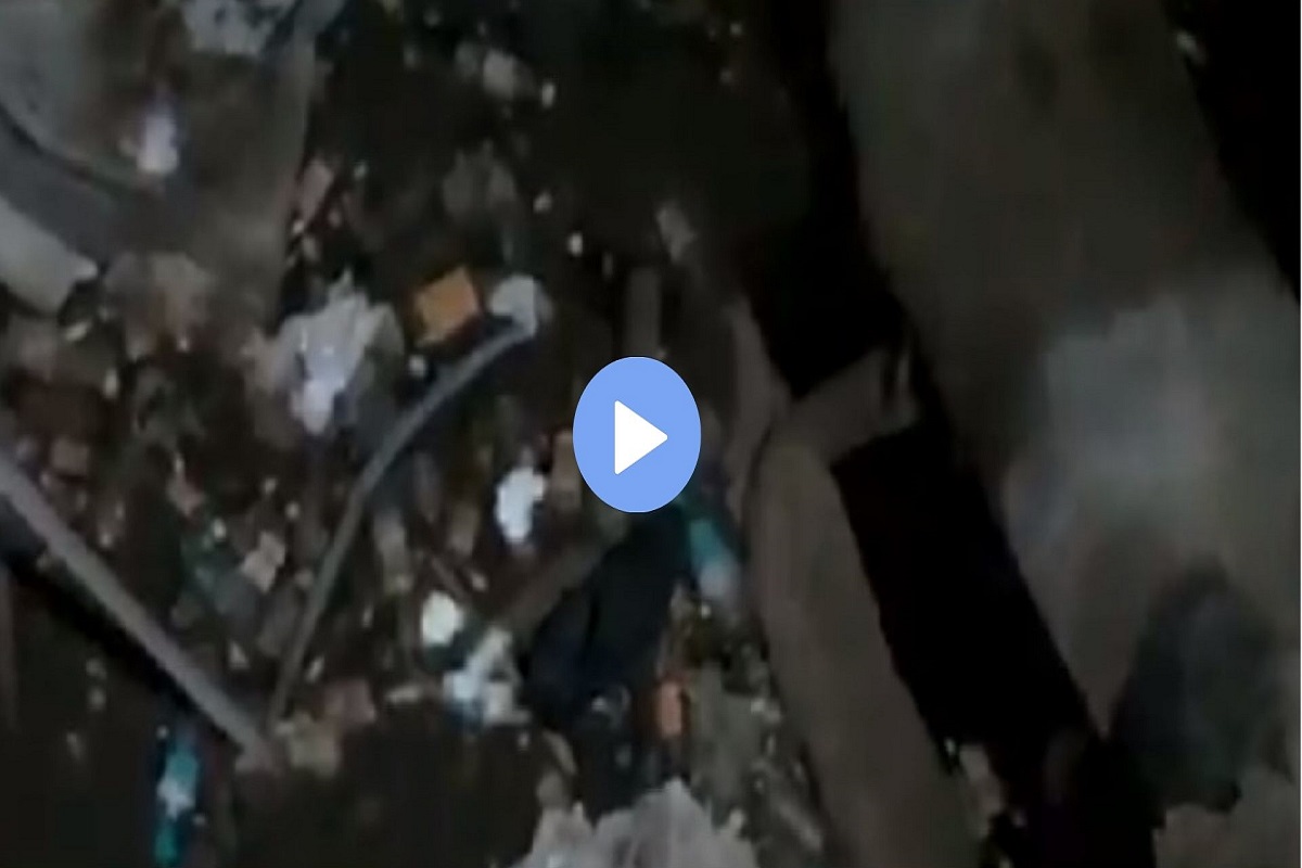 मंत्रालयात त्रिमूर्ती पुतळ्याच्या मागे आढळल्या दारूच्या रिकाम्या बाटल्या, कडेकोट सुरक्षा असतानाही बाटल्या येतात कशा?