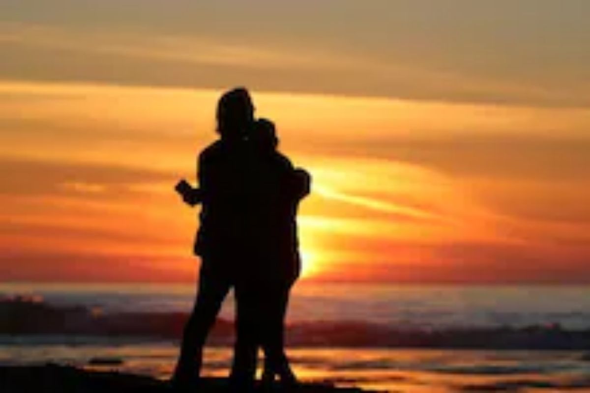 एका अनोख्या प्रेमाची घटना पुण्यातील येरवडा परिसरात घडली आहे. (File Photo)